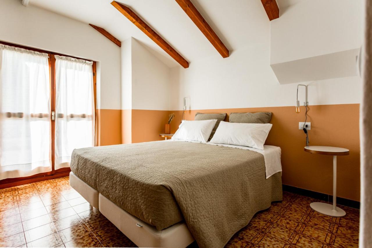 Ca' Marchesi Apartments Sernio ภายนอก รูปภาพ