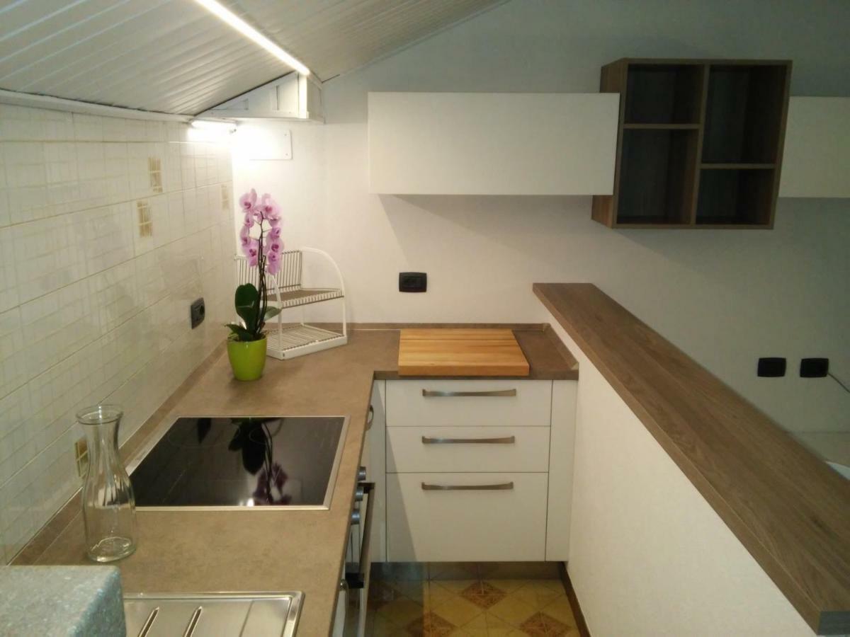 Ca' Marchesi Apartments Sernio ภายนอก รูปภาพ